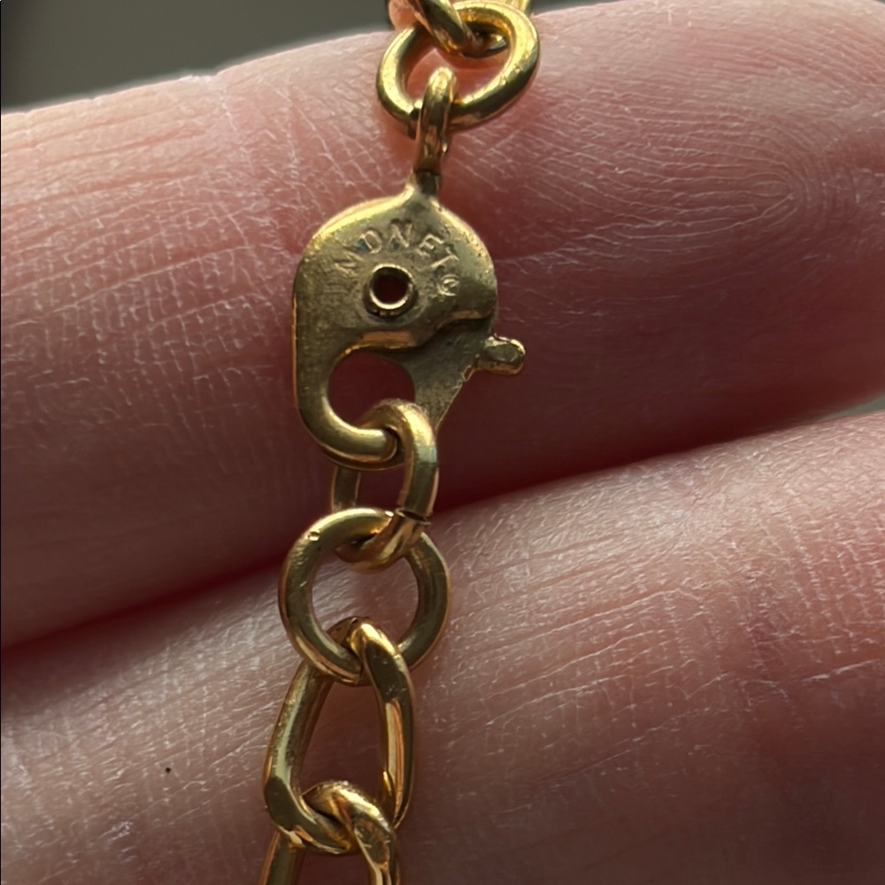 Vintage Monet Gold Plated Filagree Egg Pendant Necklace #431 - Picture 4 of 9